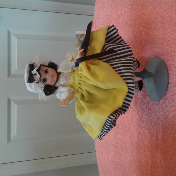 FRANCE Madame Alexander - Picture 1 of 4